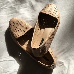 Forever21 PointyBallet Flats Beige w/ Gold Studs 9